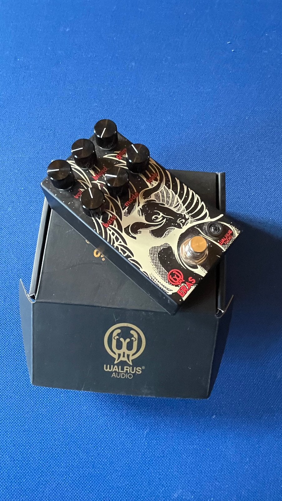 Distortion Walrus Eras Obsidian Edition limitée, Enlèvement ou Envoi, Comme neuf