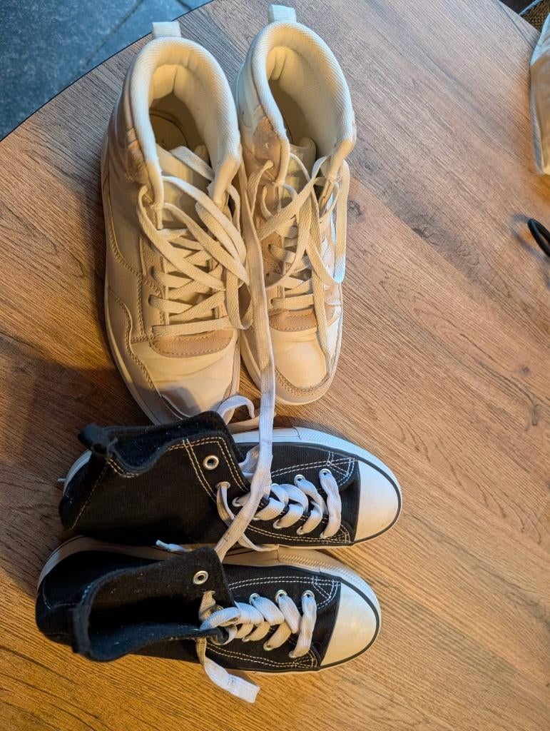 2 paires de Chaussures - Taille 37-38, Sans marque, Sneakers et Baskets, Enlèvement, Porté