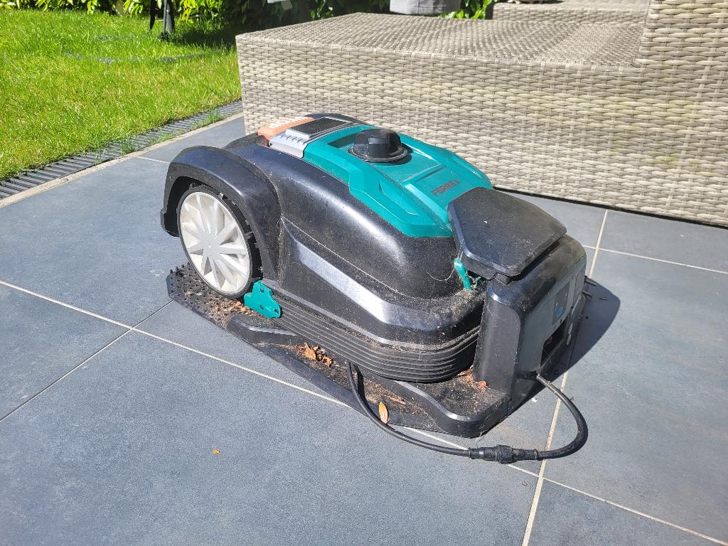 Grasrobot, Jardin & Terrasse, Enlèvement, Utilisé