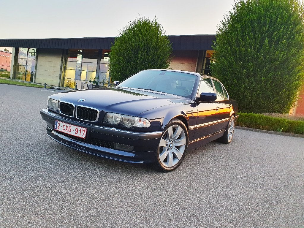 BMW E38 * 735i * V8 * AUTOMATIQUE * TRES BELLE ETAT *, Autos, BMW, Particulier, Série 7, ABS, Airbags, Alarme, Climatisation automatique