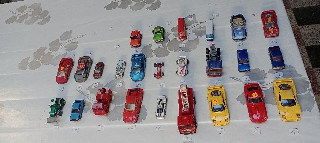 Lot mixte - Unité Voitures Miniatures, 15 marques au total, Enlèvement ou Envoi, Voiture