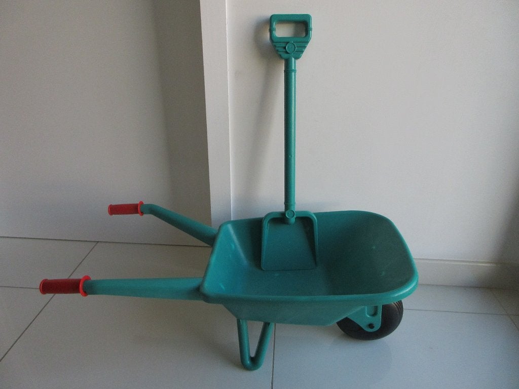 Bosch speelgoed kruiwagen met spade, Ophalen