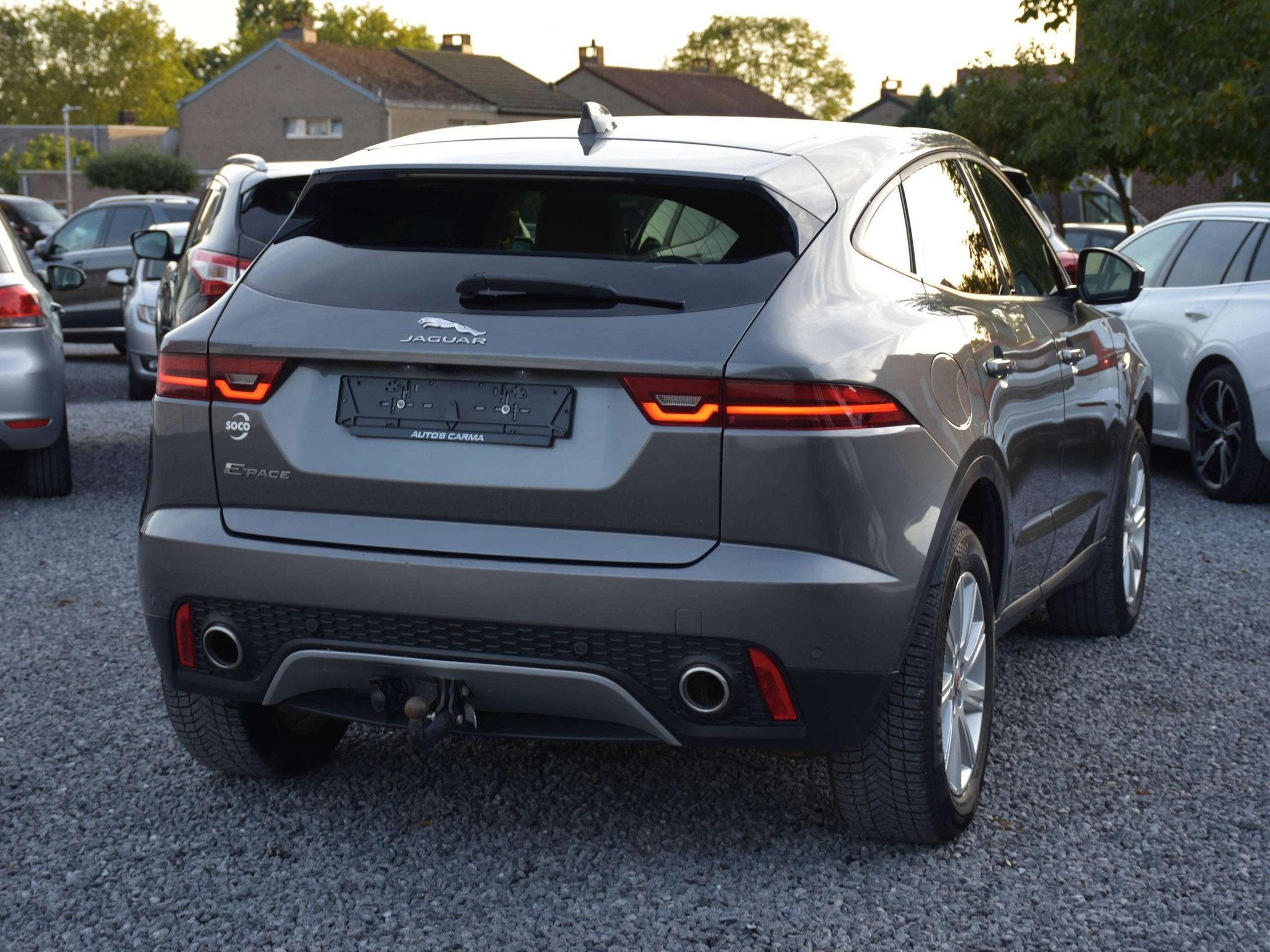 Jaguar E-Pace E-Pace 2.0 D AWD R-Dynamic SE (EU6.2), Auto's, Automaat, Gebruikt, 4 cilinders, https://public.car-pass.be/vhr/aa0b373f-46ad-4a5c-a149-9c24b892c52f
