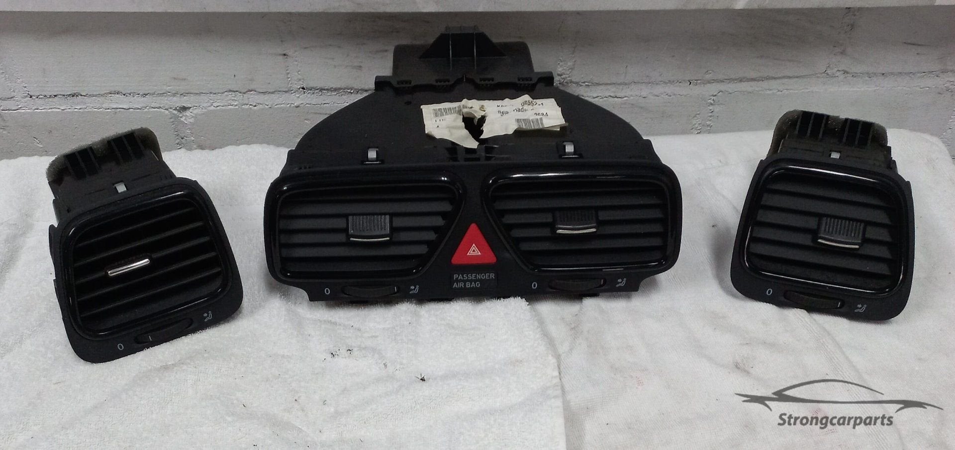 Luchtrooster set VW Scirocco Golf 6 zwart hoogglans., Volkswagen, -, Utilisé, -