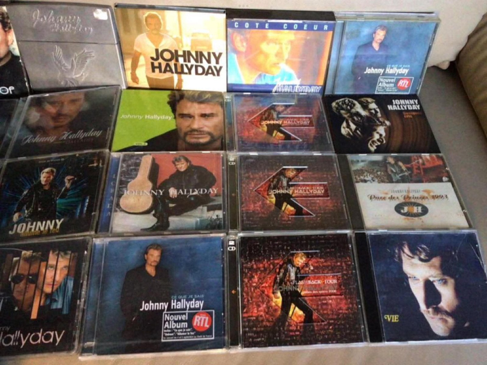 Lot de 36 CD Johnny Hallyday prix 80€ le lot, Enlèvement ou Envoi, Comme neuf