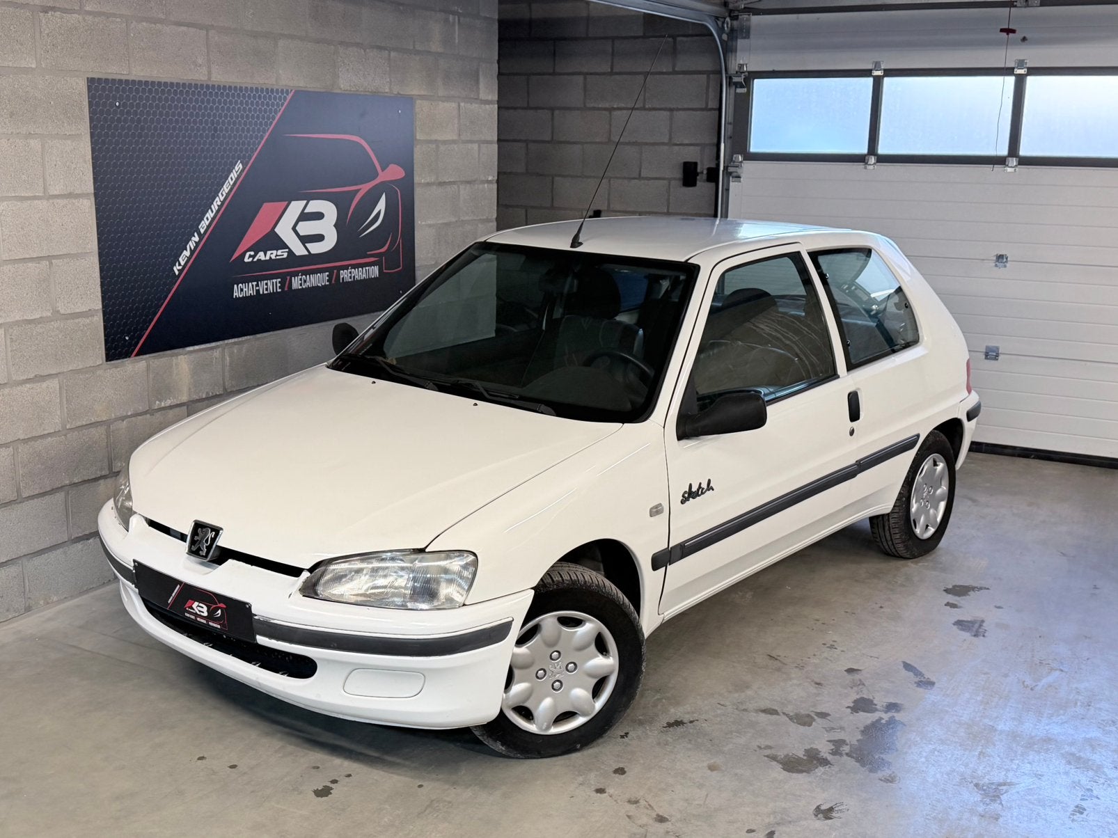 Peugeot 106 • 2003 • 125.000 Kms • 1.1 Benzine, Auto's, Voorwielaandrijving, Stof, Zwart, 4 cilinders