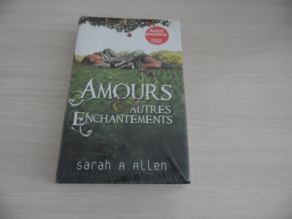 AMOURS ET AUTRES ENCHANTEMENTS SARAH A. ALLEN    NEUF, Livres, Romans, Comme neuf, Amérique, Enlèvement ou Envoi