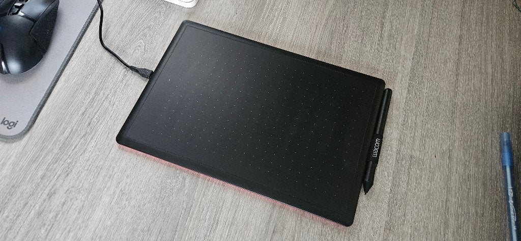Wacom One Medium - tekentablet, Computers en Software, Ophalen of Verzenden, Zo goed als nieuw, Bedraad, Wacom