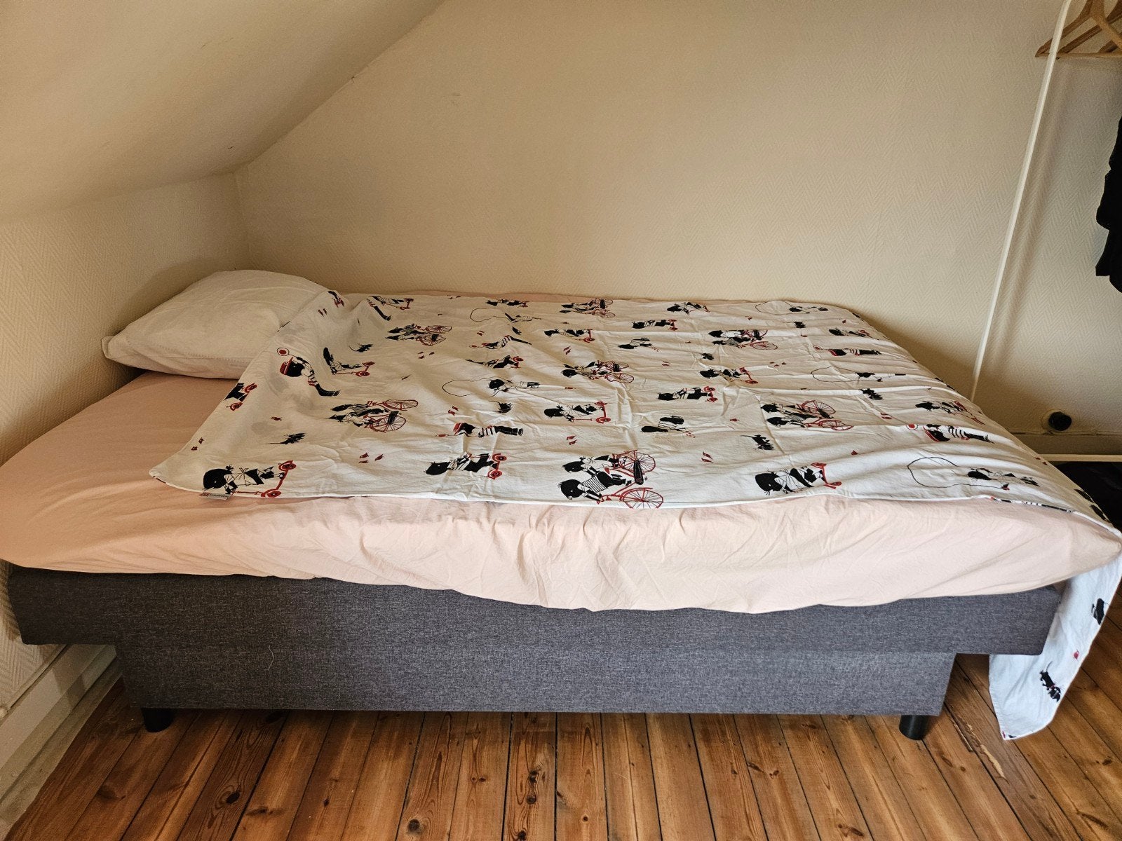 Slaapbank Ikea (älvdalen) - grijs, Enlèvement, Comme neuf, Queen size