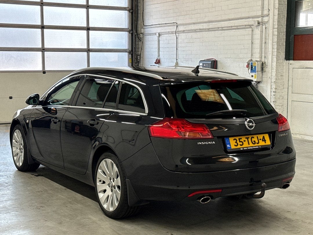 Opel Insignia Sports Tourer 2.0 T Sport 4x4 | Trekhaak | Cru, Autos, Achat, Entreprise, Noir, 5 portes