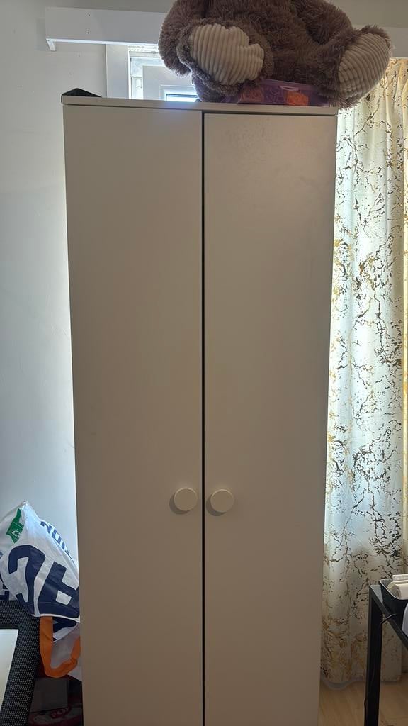 Kleren kast ikea, Ophalen, Zo goed als nieuw