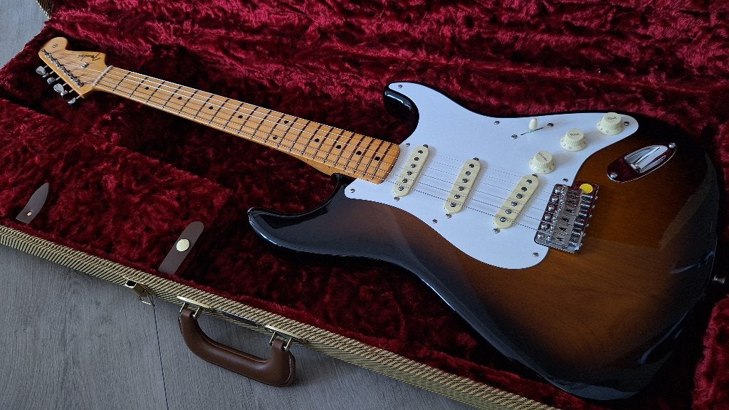 FENDER Stratocaster American Vintage II '57, Enlèvement, Comme neuf, Solid body, Fender
