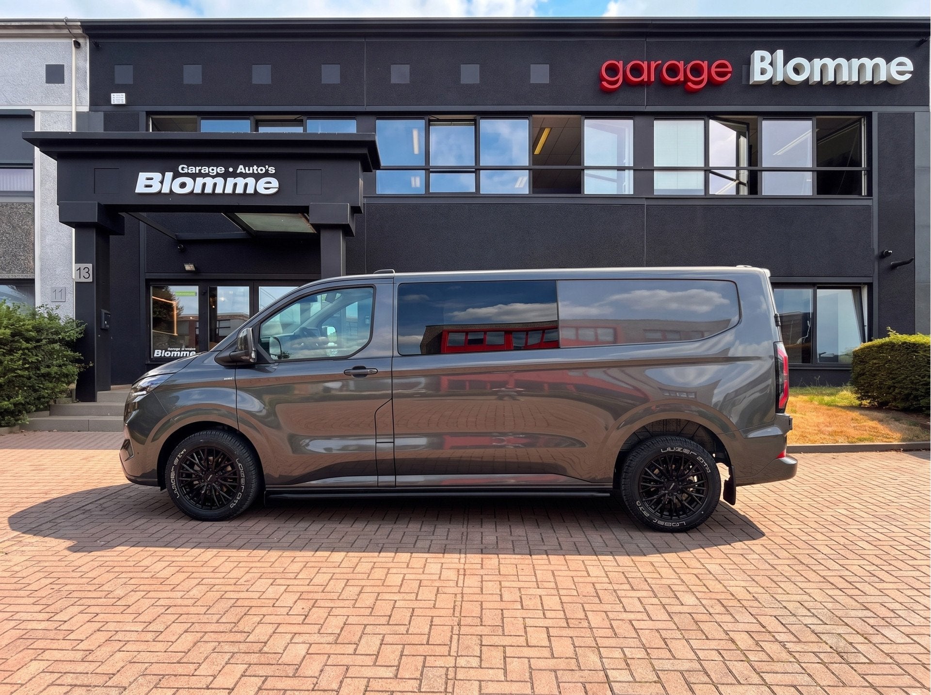 Ford Transit Custom 320 2.0 TDCI L2H1 Limited DC NIEUW ! 6-z, Achat, Entreprise, Alarme, Noir