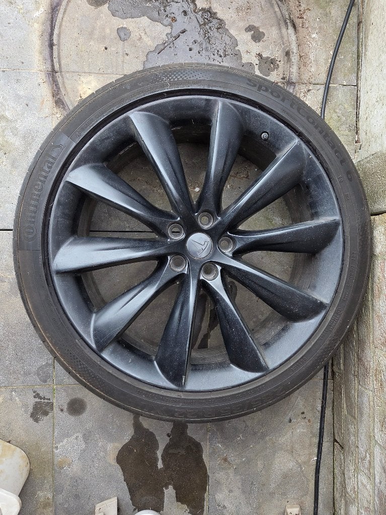 22 inch Tesla Onyx Turbine zomerbanden op velg, Auto-onderdelen, Ophalen, Gebruikt, Overige maten, Band(en)
