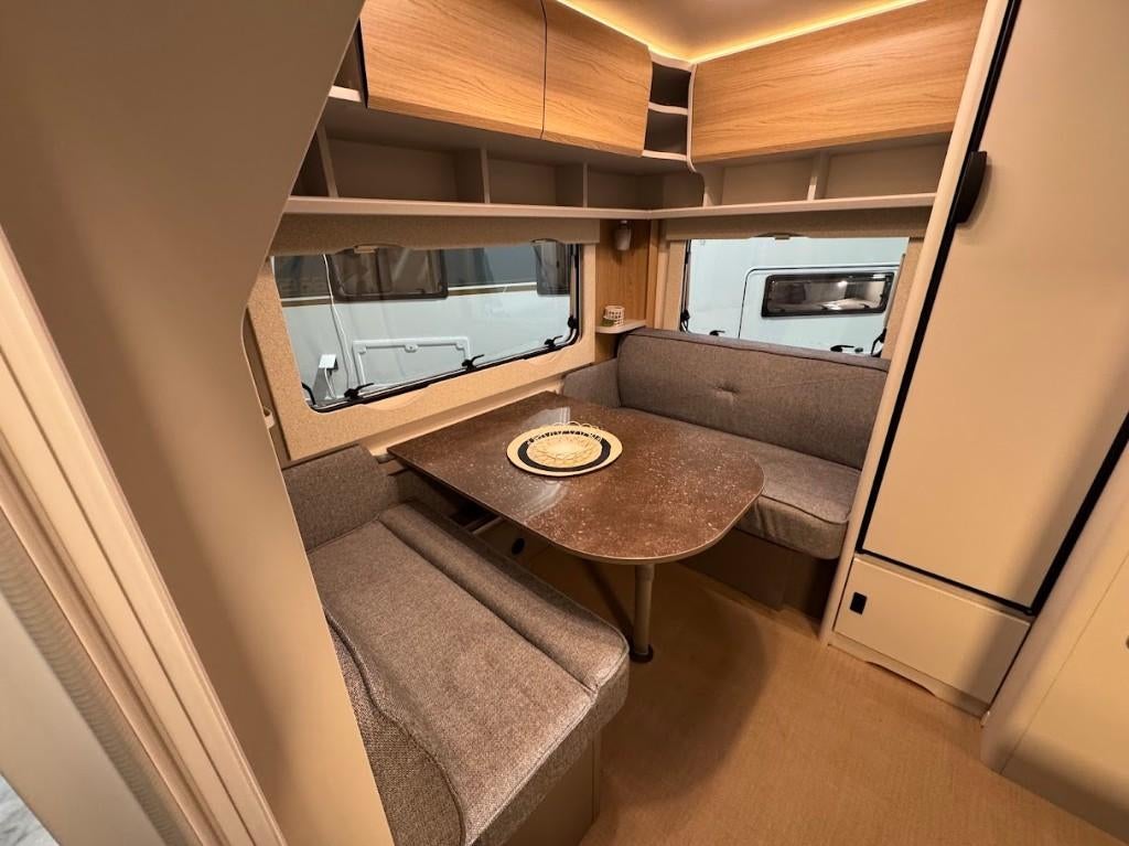 Burstner B66 490 TL 2 aparte bedden, 2 aparte bedden, Rondzit, Bedrijf, Bürstner