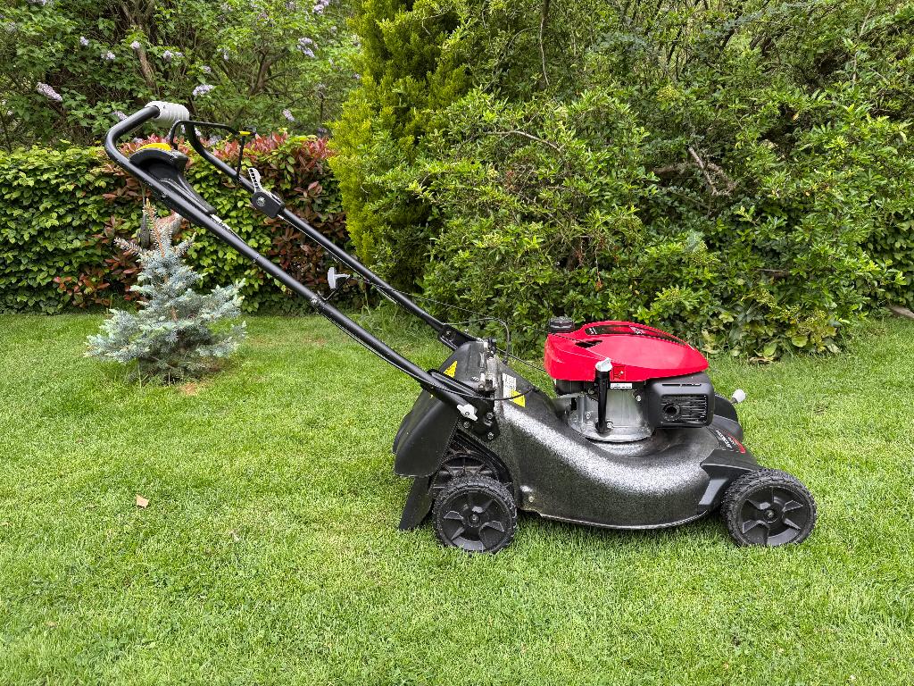 Tondeuse Honda HRN536VY, Tuin en Terras, Grasmaaiers, Gebruikt, Benzine-grasmaaier, 50 cm of meer, Cirkelmaaier, Mulchfunctie