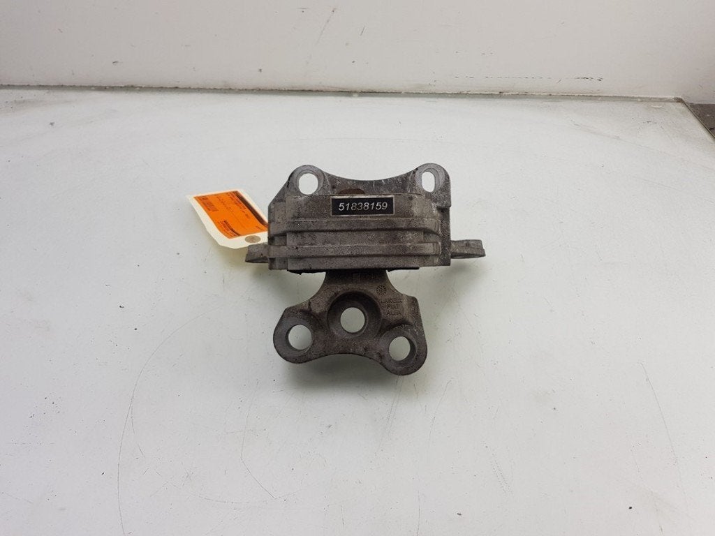VERSNELLINGSBAKSTEUN ABS Giulietta (940) (|51838159|), Gebruikt, Alfa Romeo