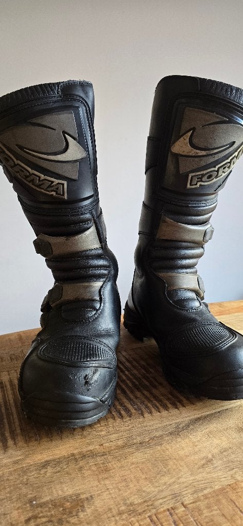 Bottes Motos style "enduro", Motos, Seconde main, Bottes, Forma, Enlèvement