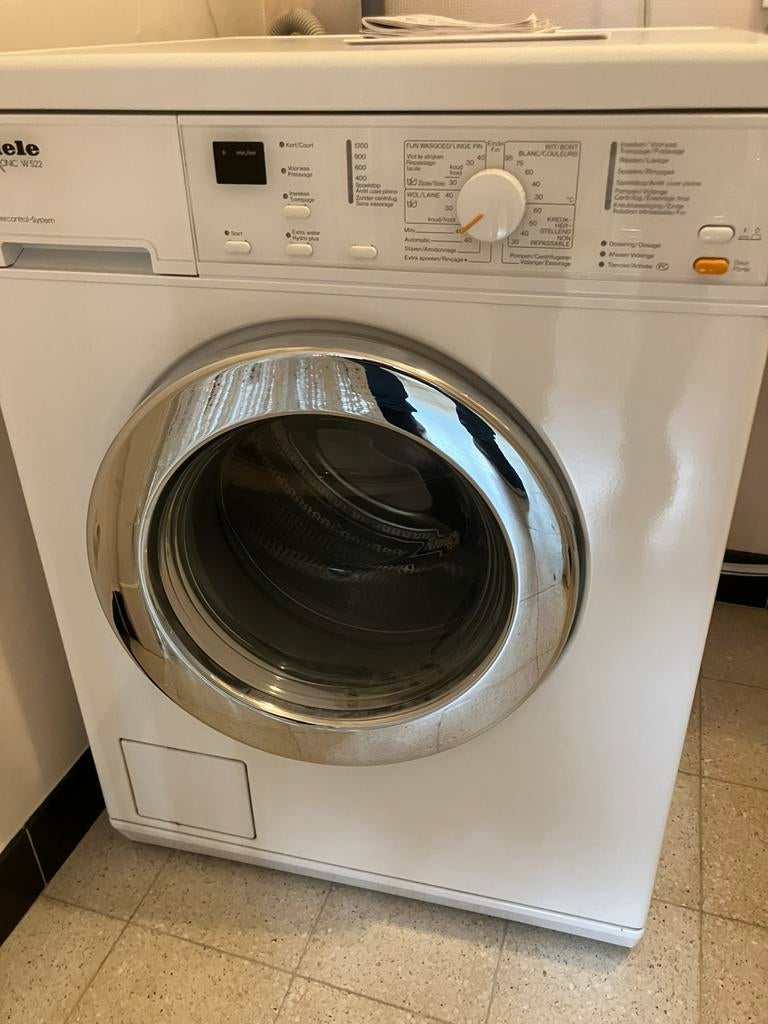 Machine à laver de marque, Miele, Enlèvement, Comme neuf