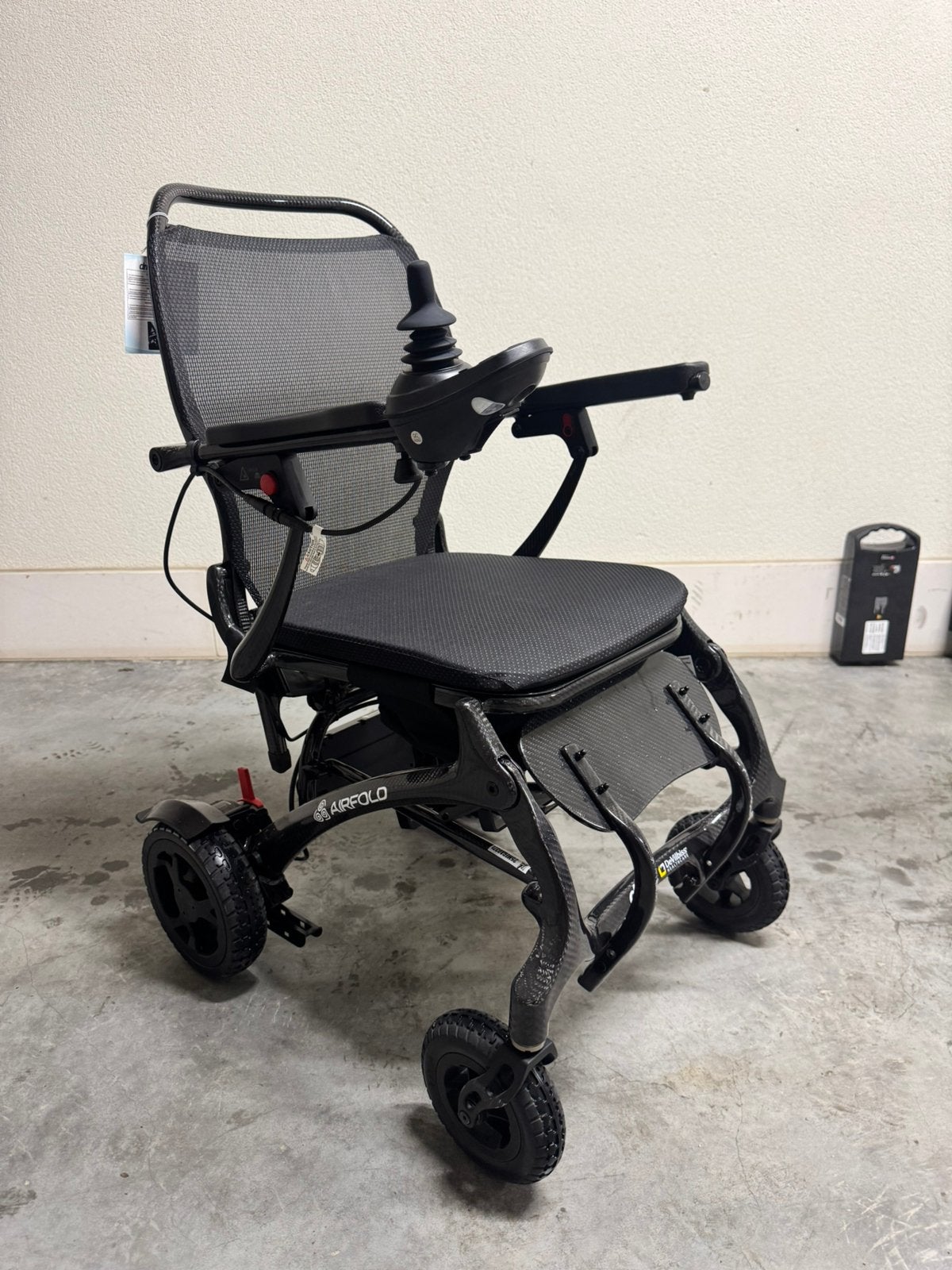 Fauteuil électrique Airfold Carbon Folding Chaise pliable, Enlèvement ou Envoi, Comme neuf, Fauteuil roulant électrique
