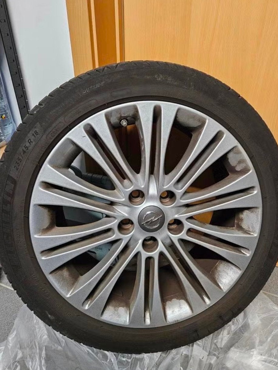 4 pneus d'été Michelin sur jantes Opel – 235/45 R18, Pneus été, Enlèvement, 235 mm, Pneu(s)