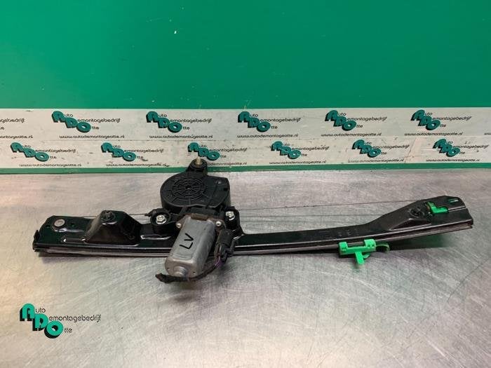 Mécanique vitre 2portes avant gauche d'un Fiat Punto (Punto, -, 3 mois de garantie, Utilisé, Fiat