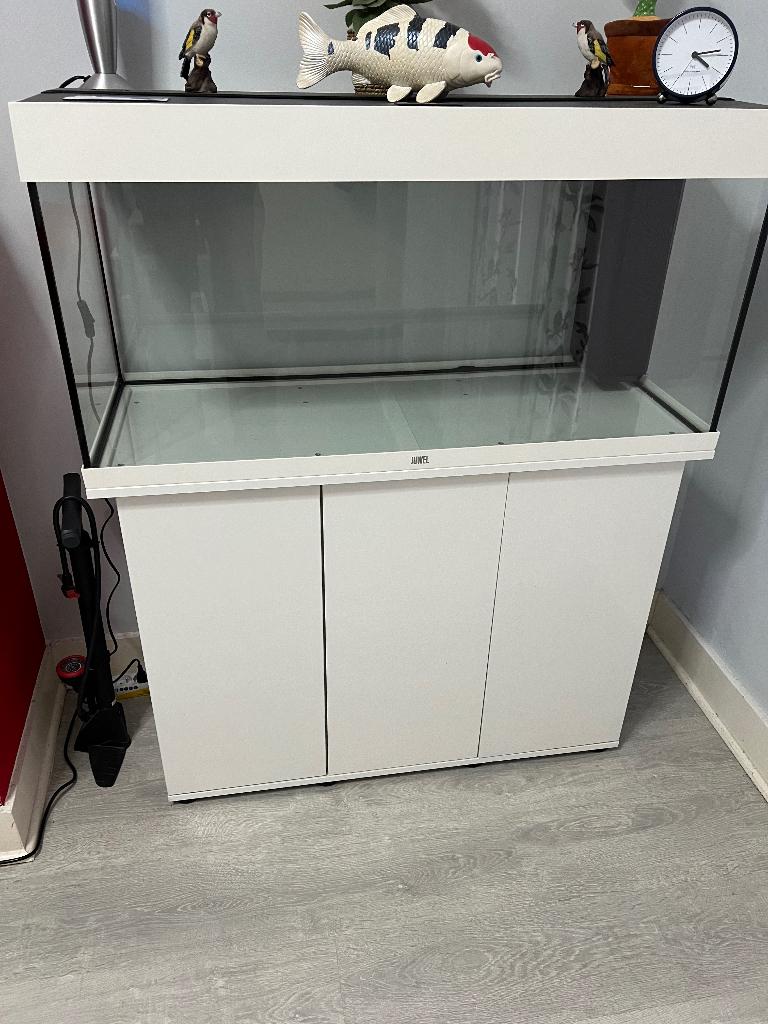 Aquarium avec meuble, Dieren en Toebehoren, Ophalen, Zo goed als nieuw, Aquariummeubel, Juwel