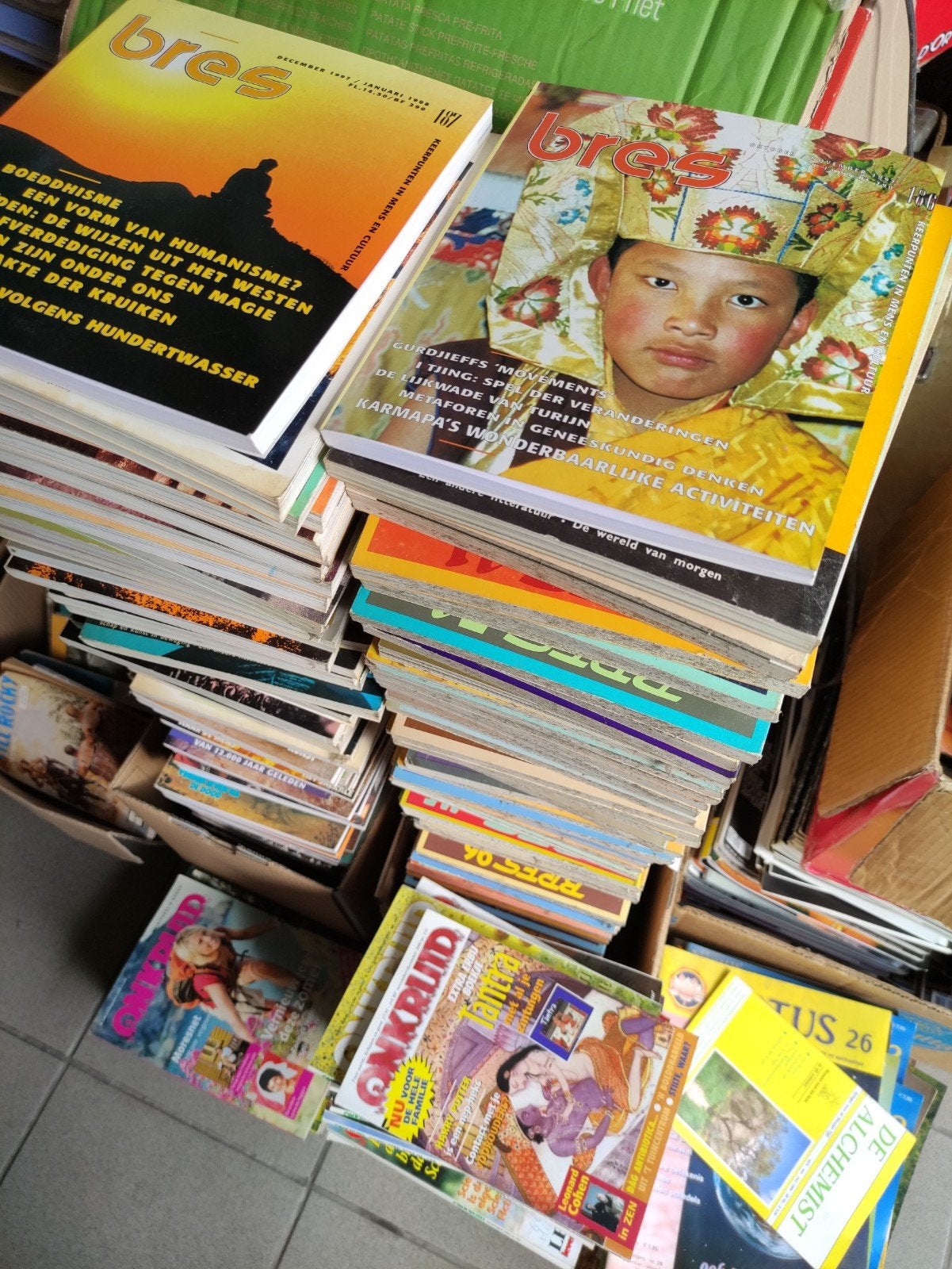 BRES LOT + ONKRUID LOT, Ophalen of Verzenden, Zo goed als nieuw