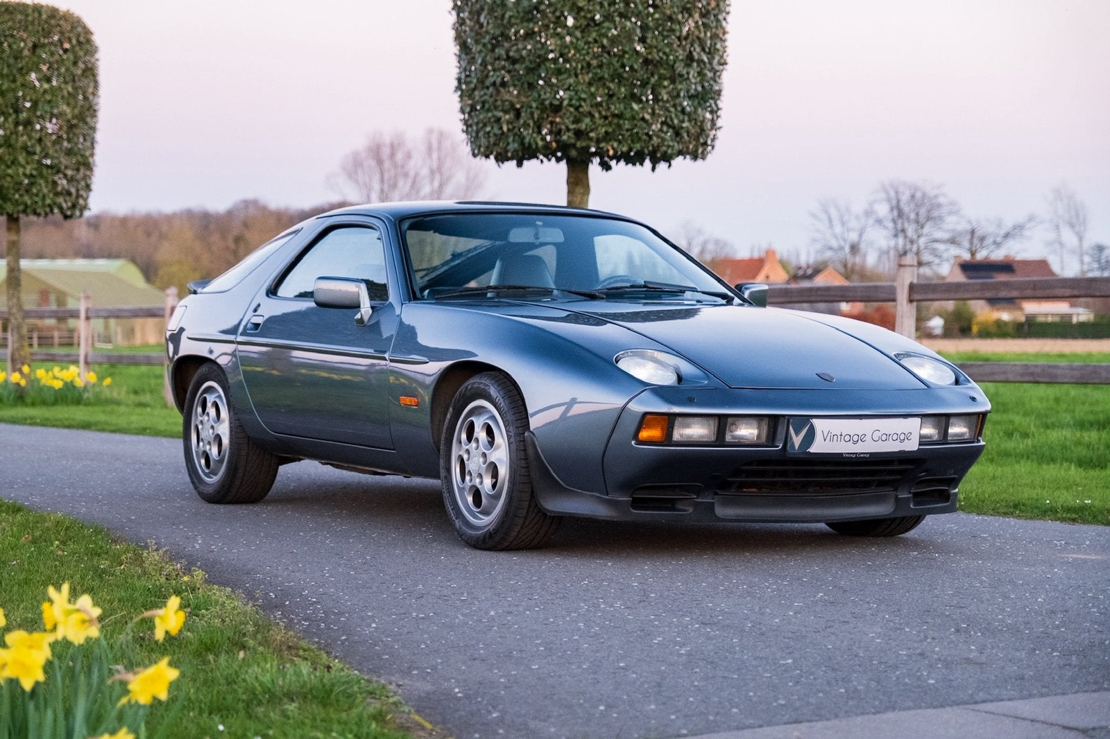 Porsche 928S Handgeschakeld - 1983, Auto's, 4 zetels, Achterwielaandrijving, 8 cilinders, Leder