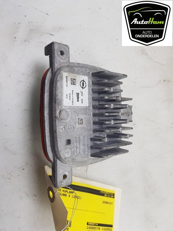 MODULE DE PHARE À DEL Opel Crossland (X) (01-2017/05-2018), Valeo, Opel, Utilisé, 100, rue de Courcelles
75017  Paris, FR