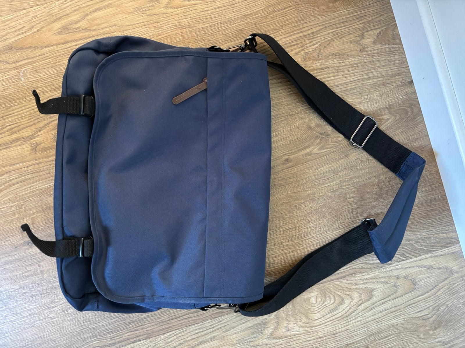 Schoudertas laptop blauw, Computers en Software, Laptoptassen, Ophalen, Zo goed als nieuw, Waterafstotend, 16 inch