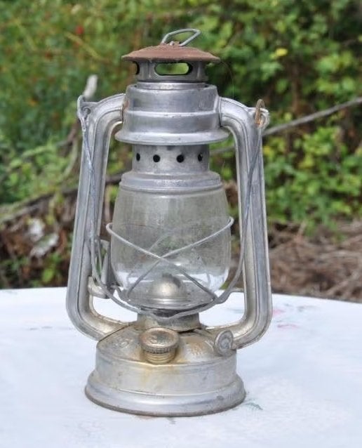 § lampe tempête couleur argenté, Antiquités & Art, Enlèvement ou Envoi