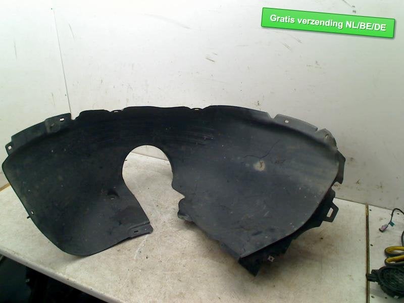 PARE BOUE AVANT GAUCHE Golf VII Variant (AUVV) (5G0805969G), Volkswagen, Volkswagen AG, Garde-boue, Utilisé