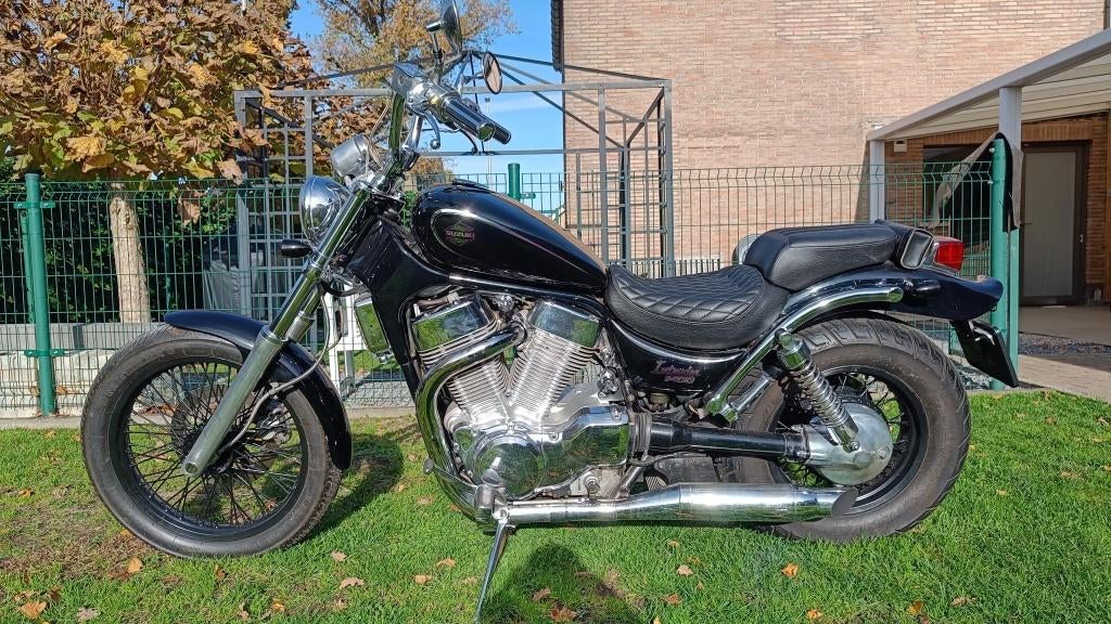 suzuki intruder 1400, Cardan-aandrijving, 2 cilinders, Chopper, 1400 cc