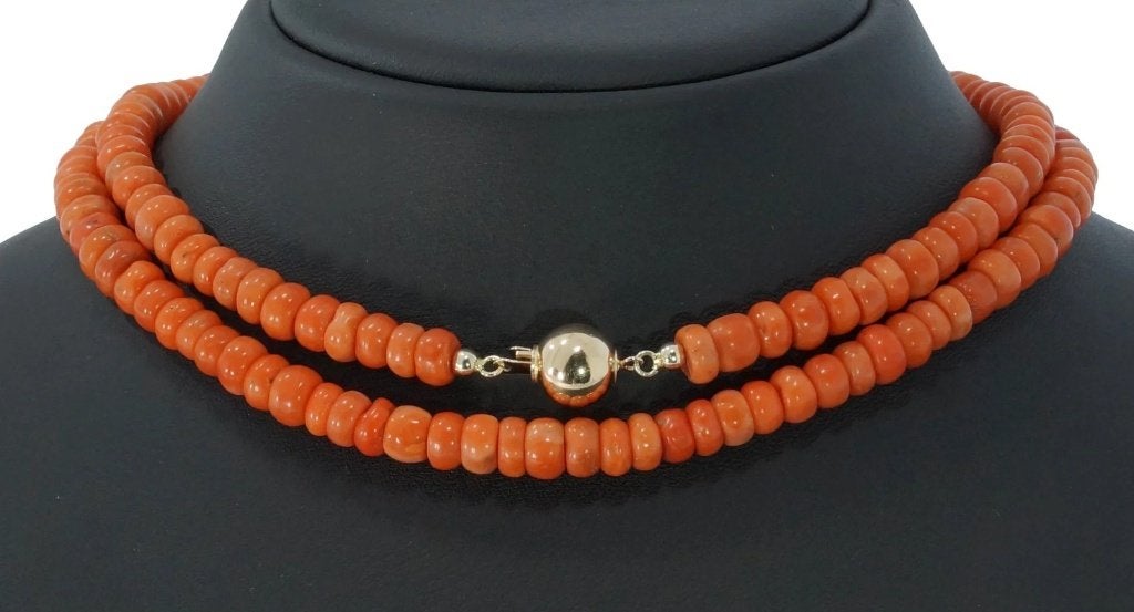 Antiek Bloedkoraal Collier met 14 Karaat Gouden Bolsluiting, Handtassen en Accessoires, Ophalen of Verzenden, Met edelsteen