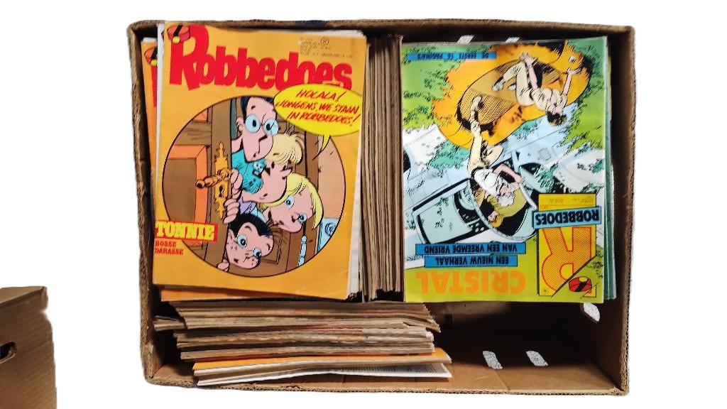 Bananendoos met striptijdschriften, Plusieurs BD, Enlèvement, Utilisé