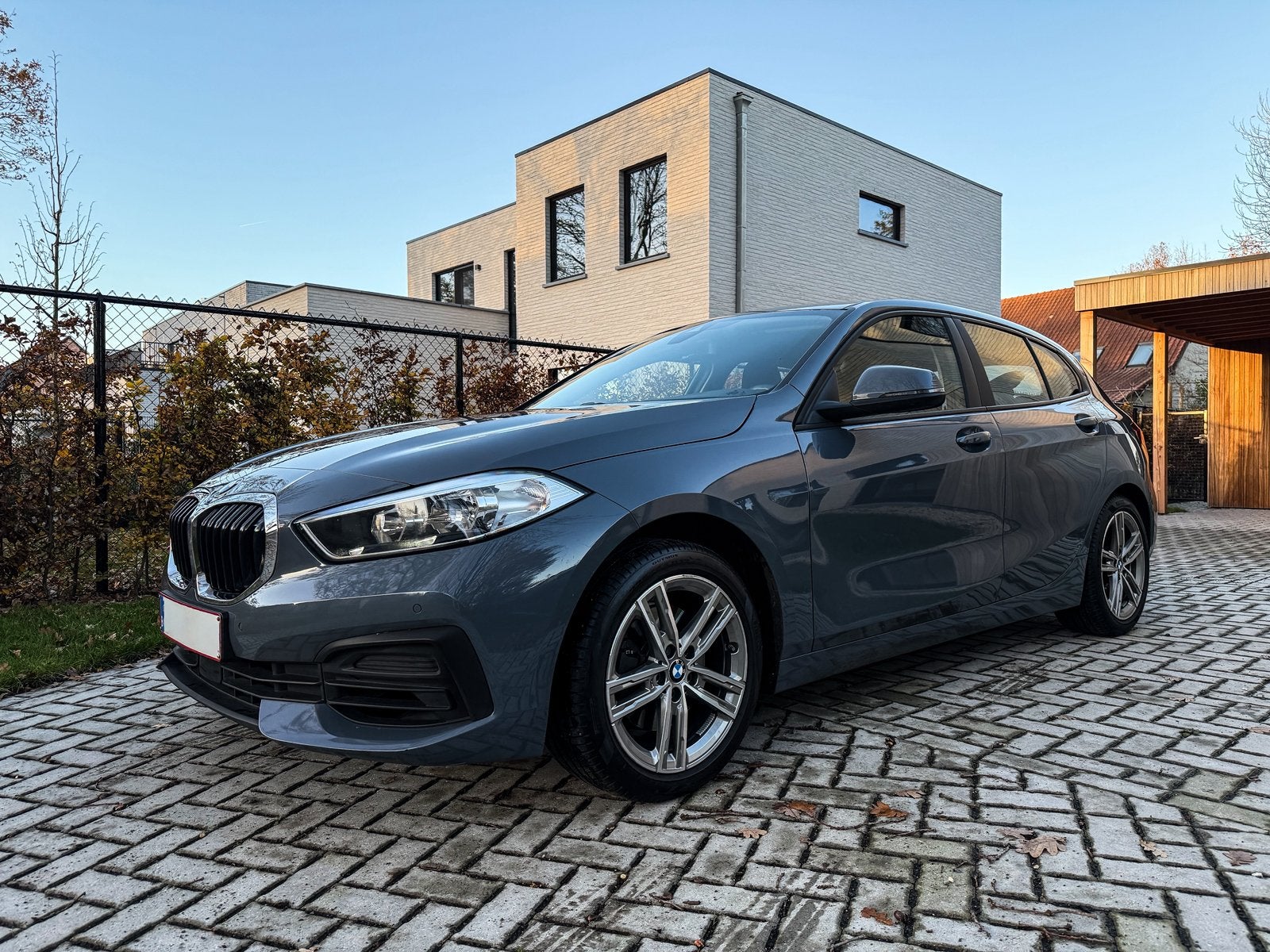BMW 118i (benzine) | CarPlay | zetelverwarming | M-velgen, Auto's, BMW, Voorwielaandrijving, 1 Reeks, Euro 6, Handgeschakeld
