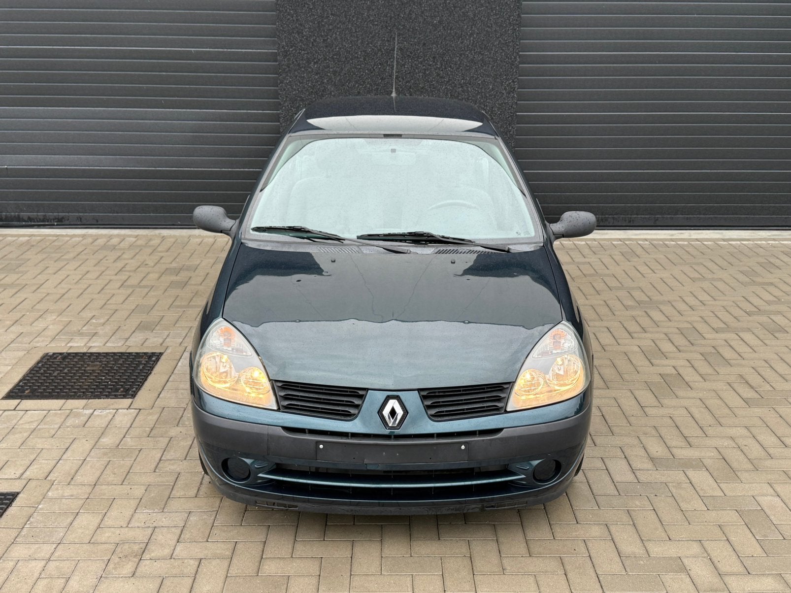 Renault Clio - 1.2 Benzine - 05/2005, Auto's, Voorwielaandrijving, Beige, 4 cilinders, Bedrijf