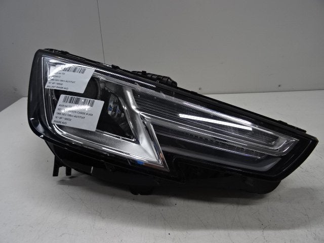 PHARE / OPTIQUE AVANT DROIT Audi A4 (B9) (8W0941006), Auto-Union-Straße  1,
85057  Ingolstadt, DE, Info@audi.de, Audi, Utilisé