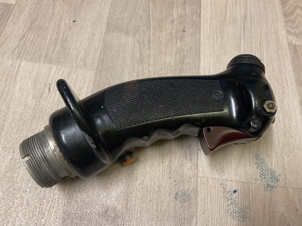 Stuurknuppel flight control stick switch assy B-8-A usaf, Verzamelen, Militaria | Algemeen, Ophalen of Verzenden, Luchtmacht
