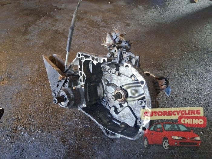 Boîte de vitesse d'un Renault Express, Renault, -, 3 mois de garantie, Utilisé