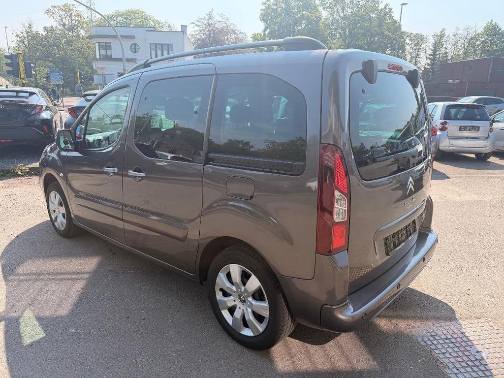 Citroën Berlingo Selection NAVI CRUISE AIRCO MET GARANTIE, Stof, Gebruikt, Euro 6, 1199 cc