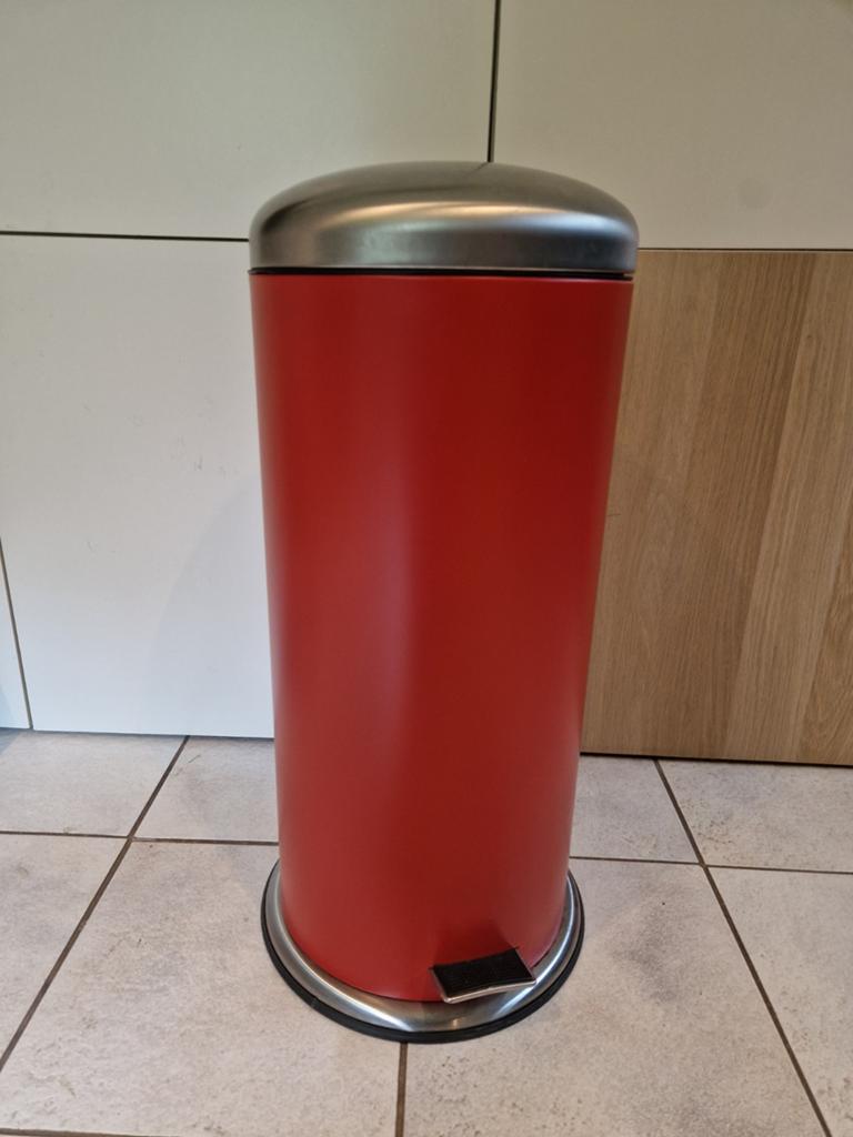 IKEA MJOSA pedaalemmer 30L rood, Huis en Inrichting, Woonaccessoires | Prullenbakken, Ophalen