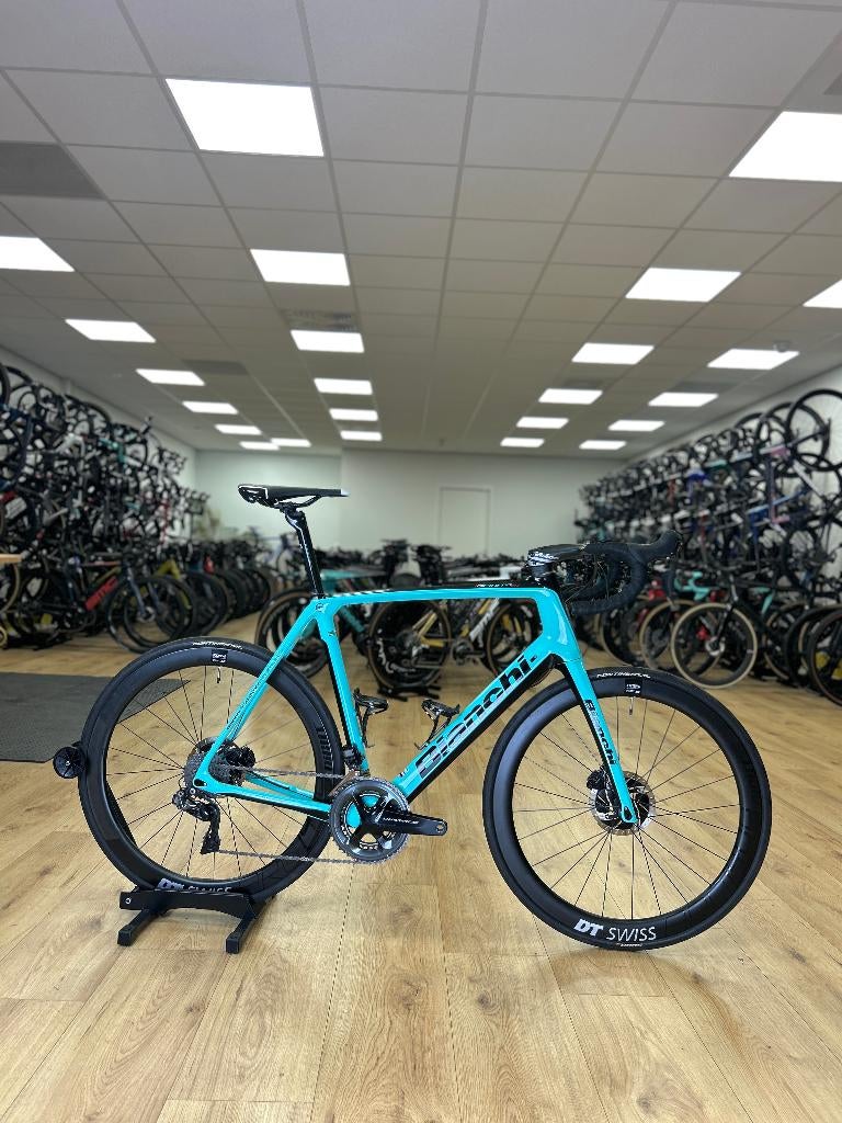 Bianchi Infinito CV Dura Ace Di2 Carbon Racefiets, Sports & Fitness, Cyclisme, Comme neuf, Enlèvement ou Envoi