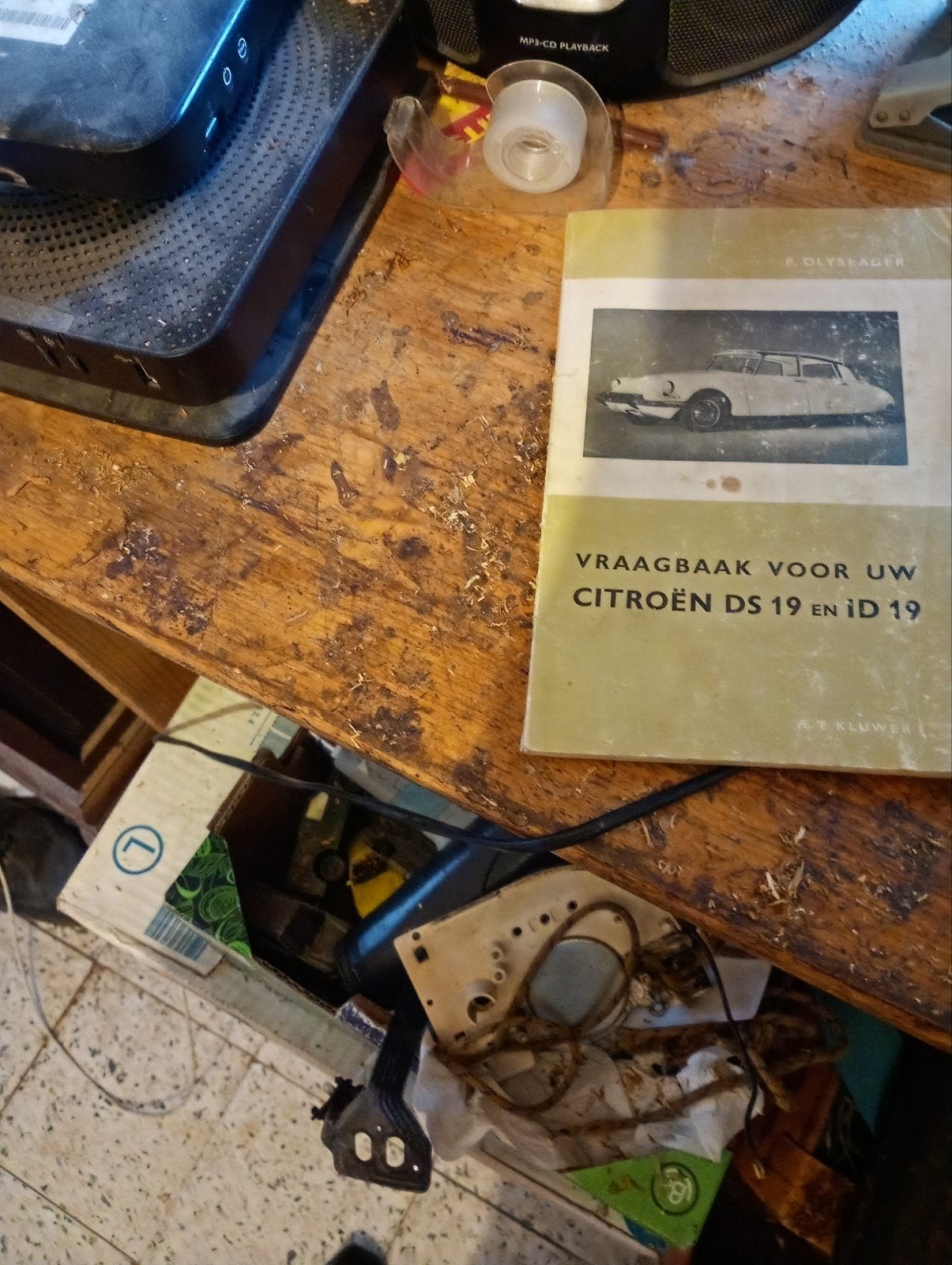 Source en néerlandais : Citroen DS/iD, Enlèvement ou Envoi