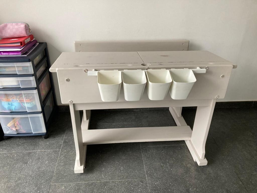 Oude bureau voor kinderen, Ophalen, Zo goed als nieuw