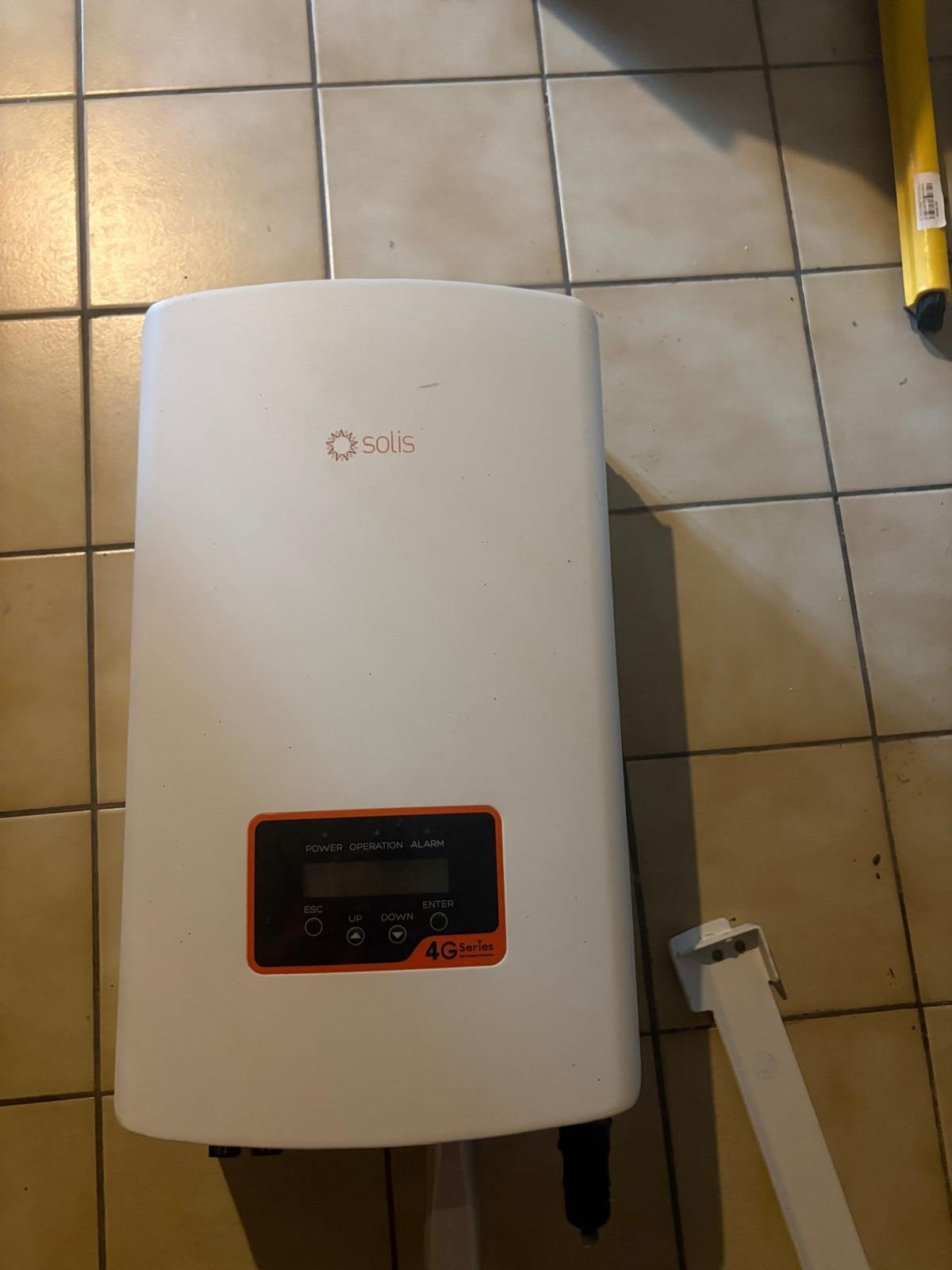 Omvormer zonnepanelen, Doe-het-zelf en Bouw, Ophalen, Zo goed als nieuw