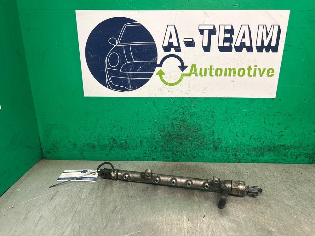 RAMPE D'INJECTION Volkswagen Polo V (6R) (|03L130089B|), Volkswagen, Volkswagen AG, Utilisé, Kundenbetreuung@volkswagen.de