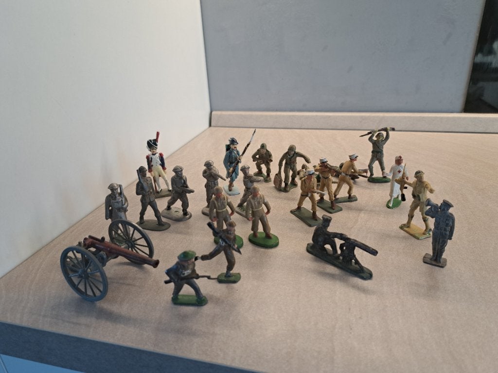 Lot petits soldats ww2 legion... canon...., Collections, Enlèvement ou Envoi, Utilisé