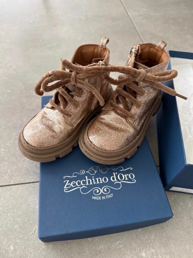 Zecchino d’oro meisjes botjes in zeer goede staat., Ophalen, Zo goed als nieuw